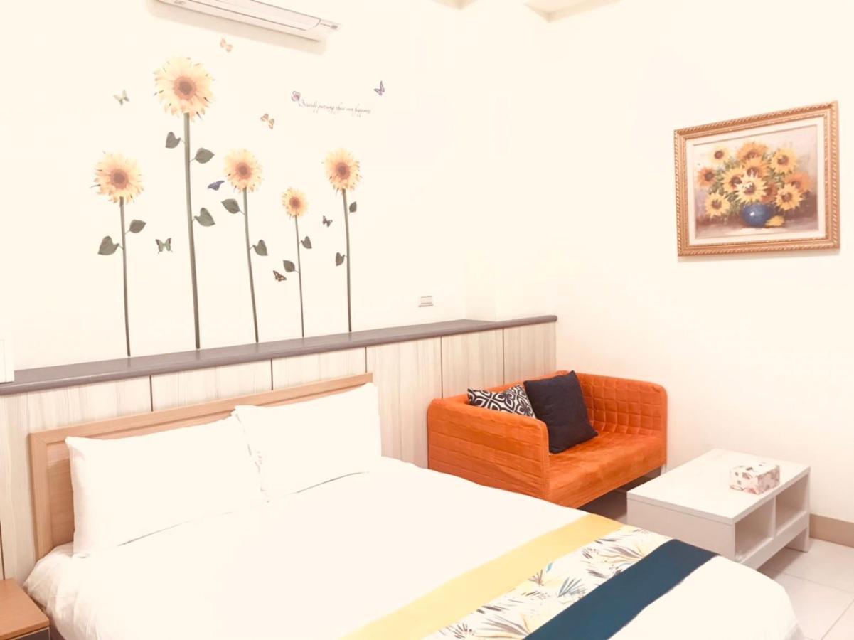 花蓮自由行民宿 Hualien City Exterior photo